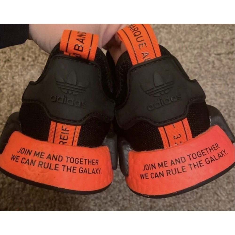 Adidas NMD R1 x Star Wars Darth Vader Size 5Y Rare - Picture 2 of 5
